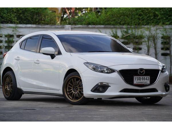 2014 MAZDA 3  2.0 SP  A/T  สีขาว